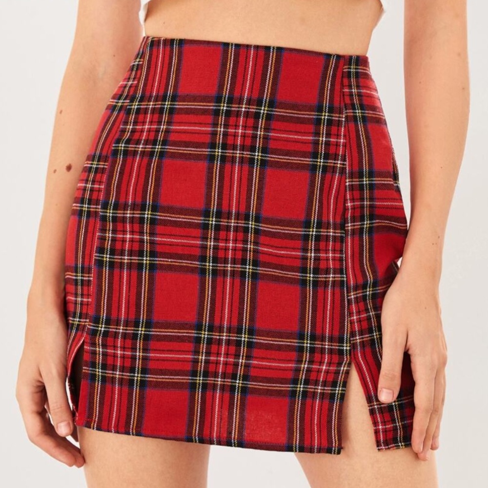 S Red Plaid Slit Mini Skirt